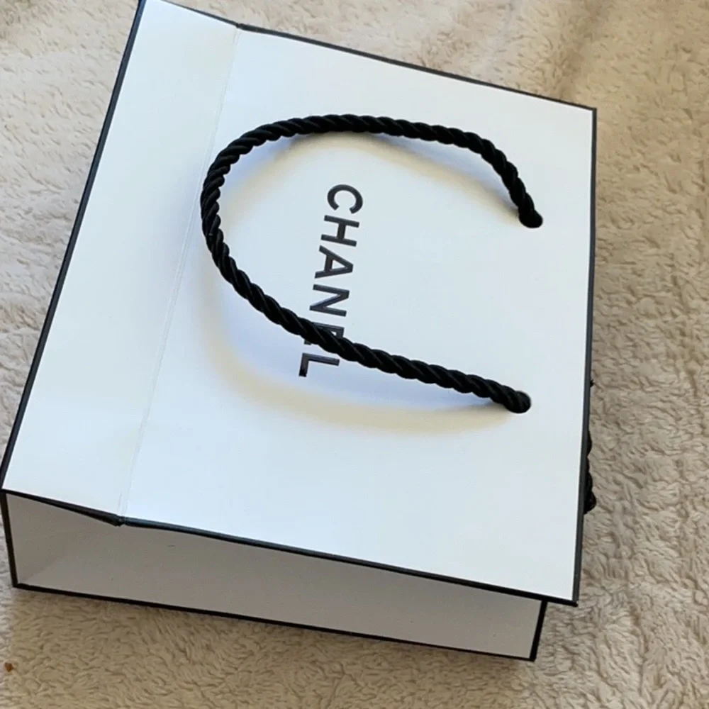 -  New Chanel small shopping paper bag 11,5x9,75x4,80”
